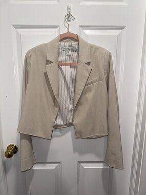 Rachel Zoe Cropped Tailored Blazer in Light Beige